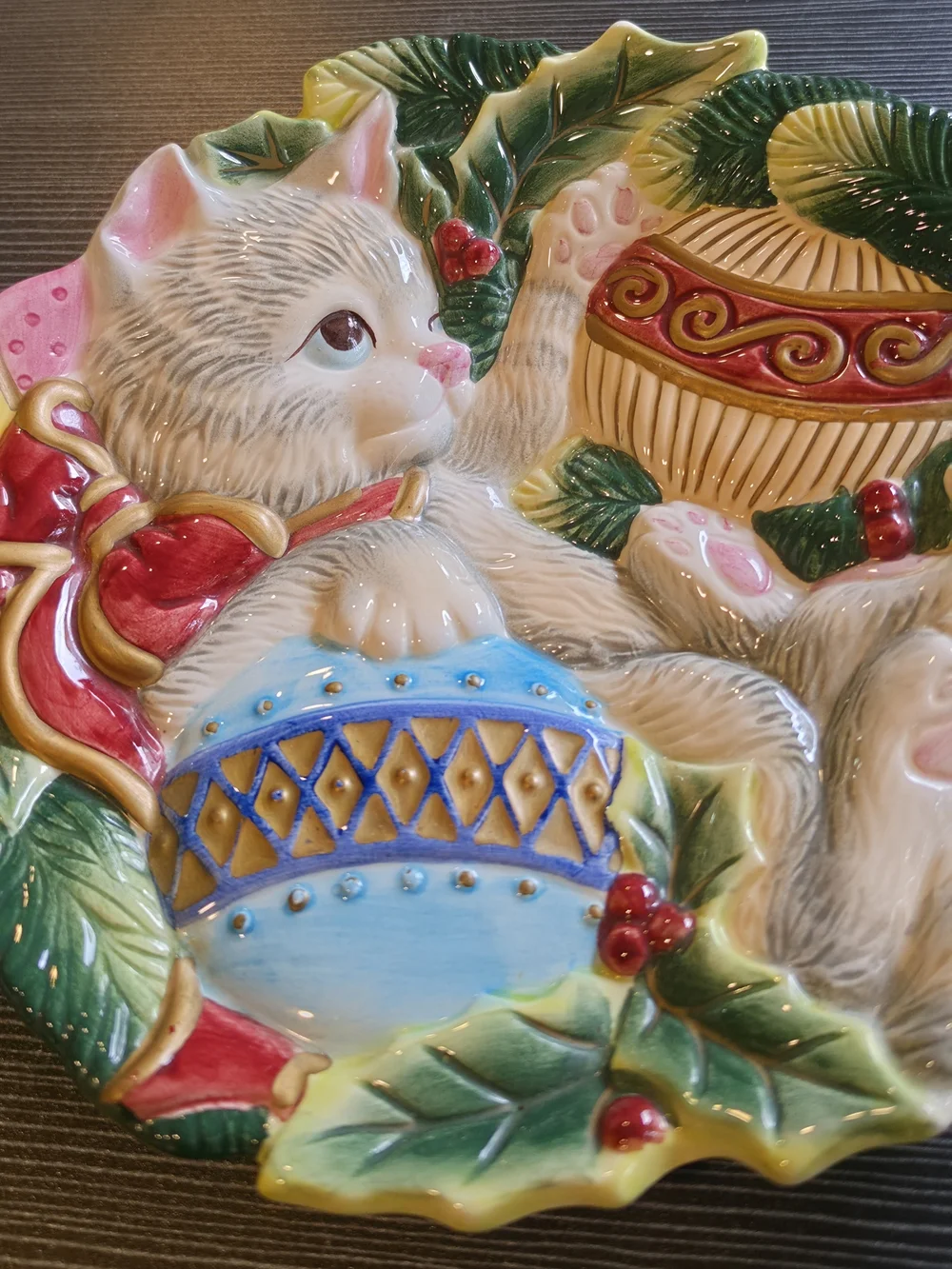 Fitz and Floyd Holiday Kitten Plate Dish - Cream, Pink, Green, Blue